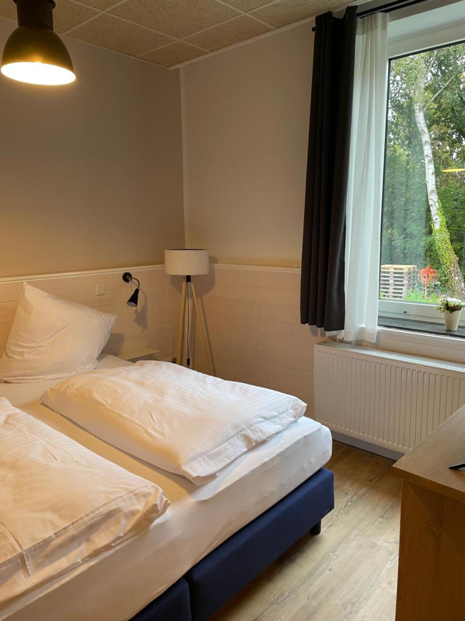 Hotel Alte Navigationsschule Rhauderfehn Extérieur photo