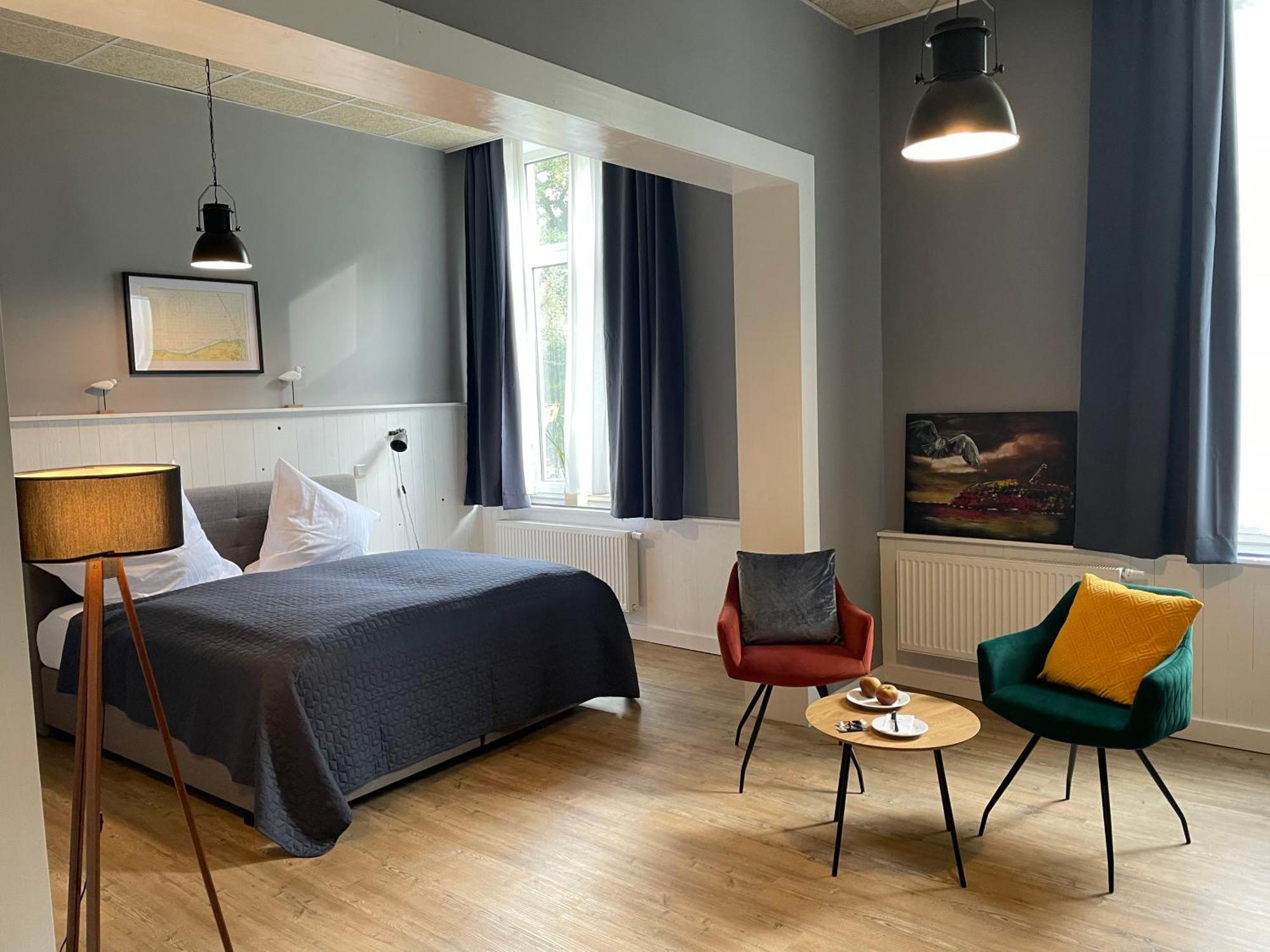 Hotel Alte Navigationsschule Rhauderfehn Extérieur photo